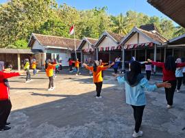 Irama Senam, Semangat Kebersamaan: GERMAS Warnai Pagi di Balai Kalurahan